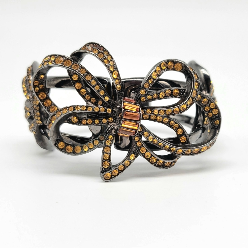 Oscar de la Renta Citrine Swarovski Crystal Bow Statement Hinge Bangle Bracelet